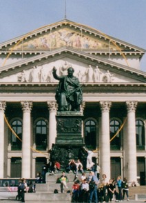 マクシミリアン・ヨーゼフ1世銅像